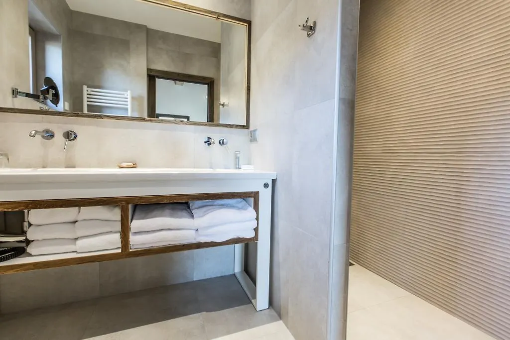 ****  Hotel Spa Crychar Les Gets France